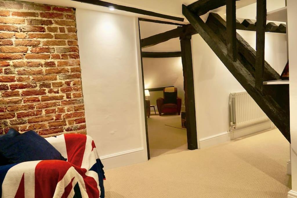 Epic Location, Views & Large Private Terrace Appartement *
